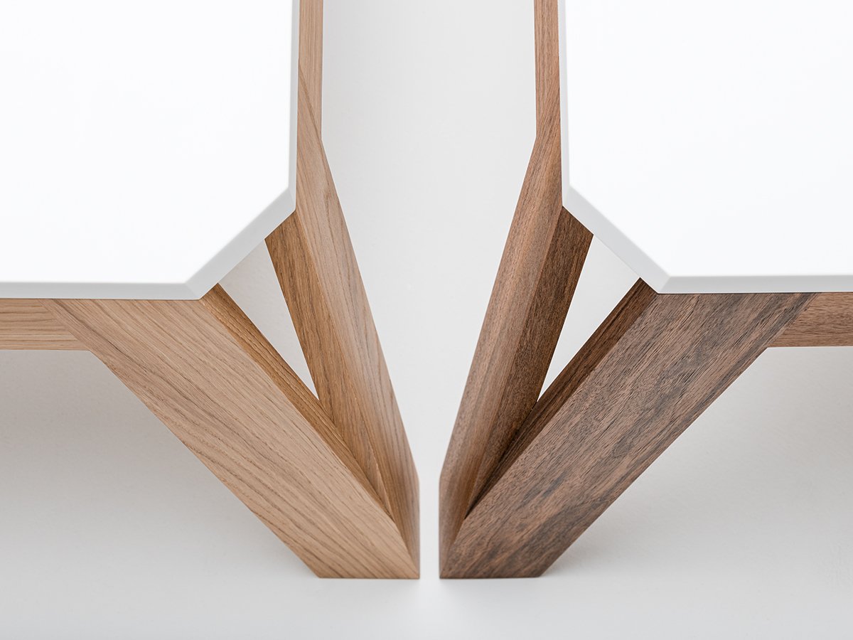 Table basse MéliMélo en chêne et résine sur mesure - Design artisanal et ébénisterie contemporaine