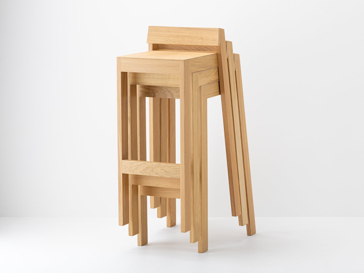 Tabouret PilPil en chêne - Empilable et léger