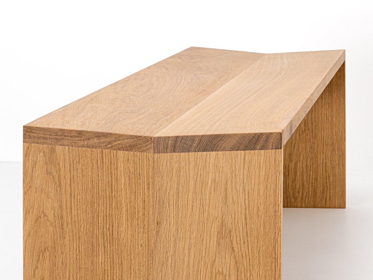 Banc d'intérieur écoconçu et durable en bois de chêne