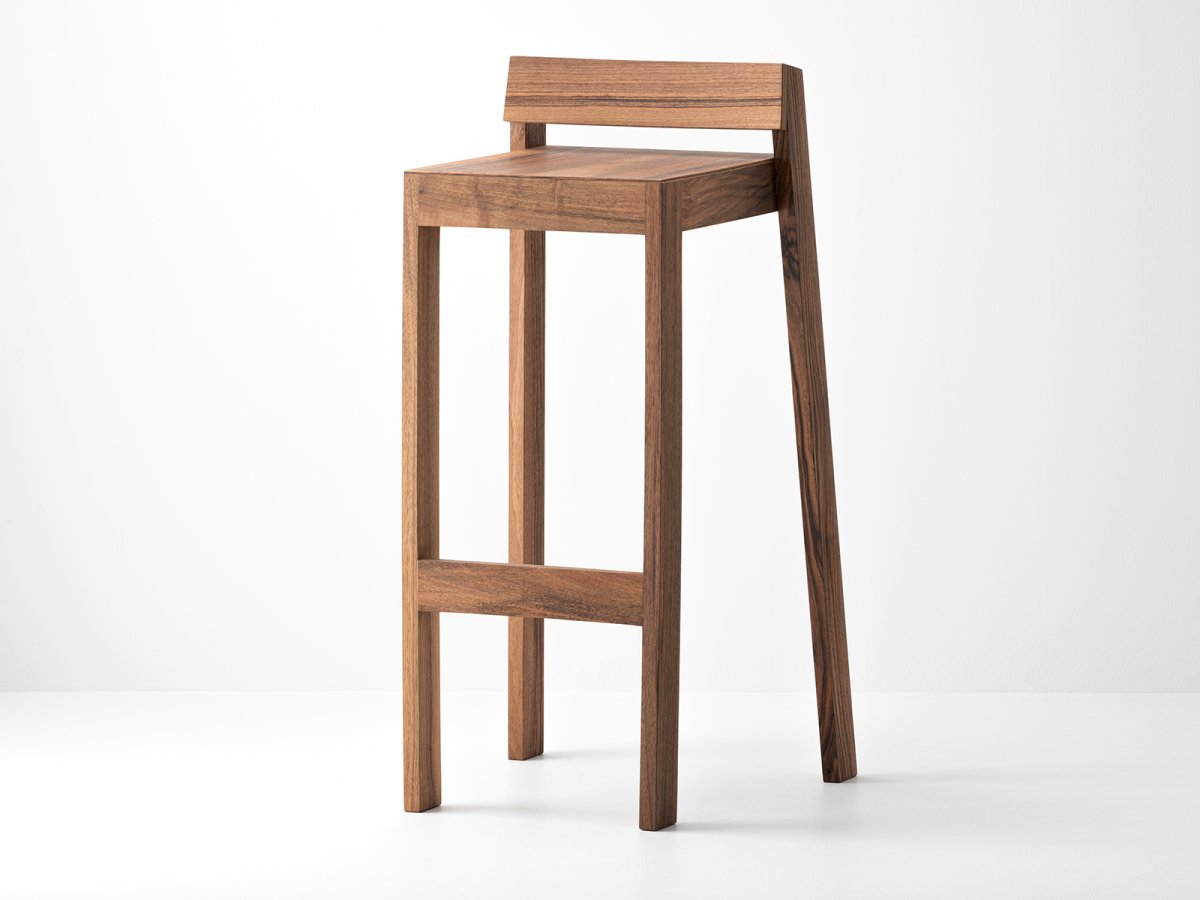 Tabouret PilPil en noyer - Bois et design made in France