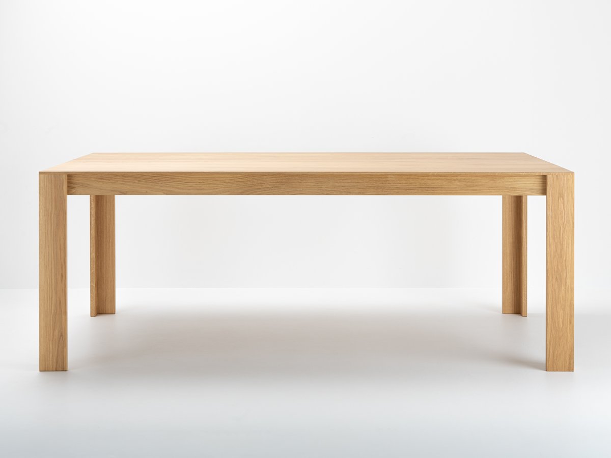 Table rectangulaire en chêne et design made in France - Elmar