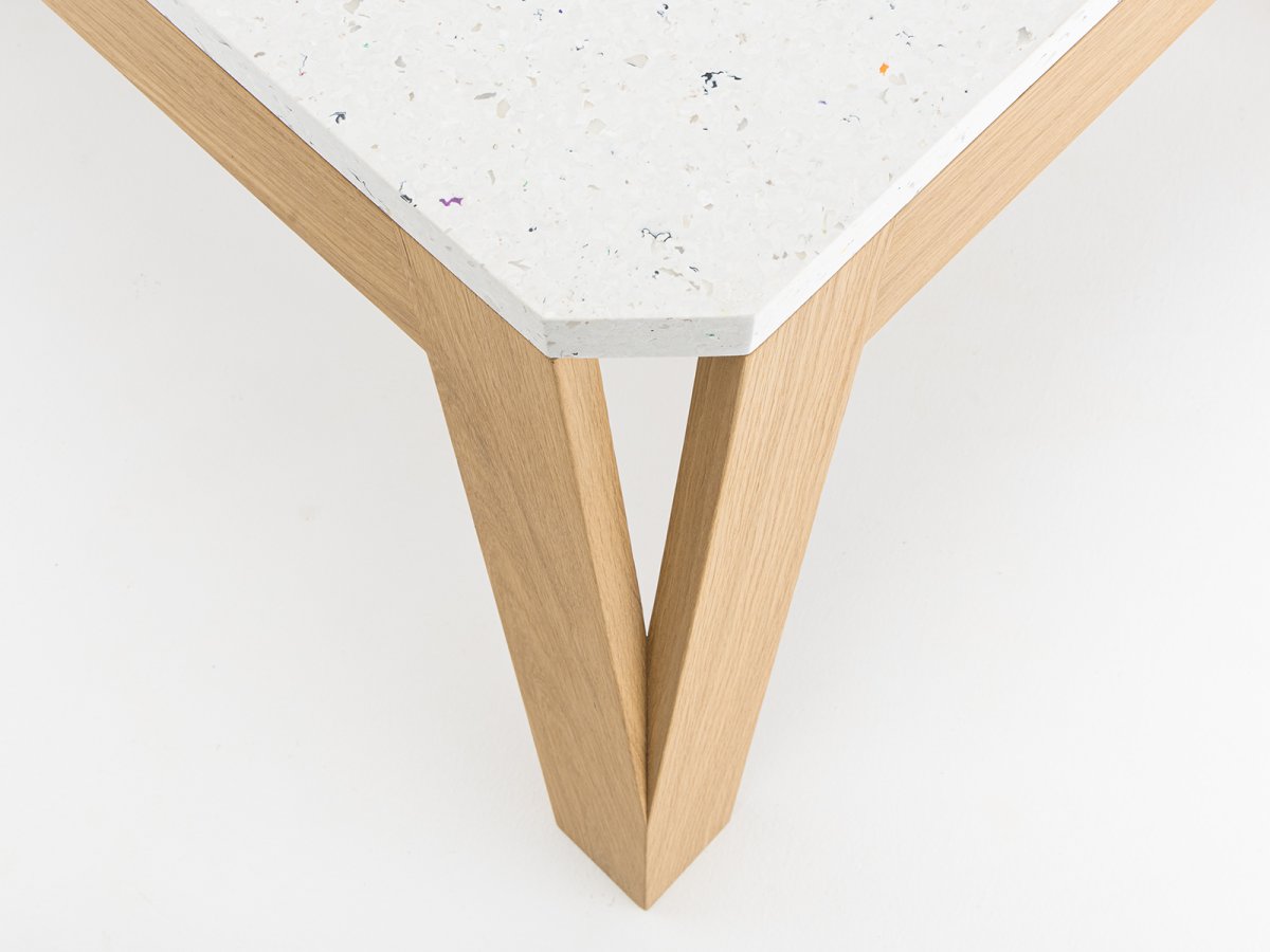 Table en bois de chêne 100% bois massif certifié PEFC - MéliMélo Le Pavé®