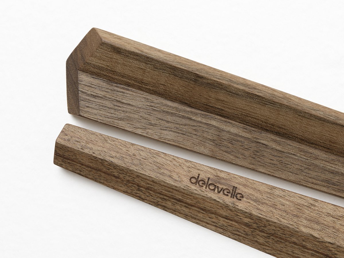 Couverts à salade design en noyer - ergonomique et pratique