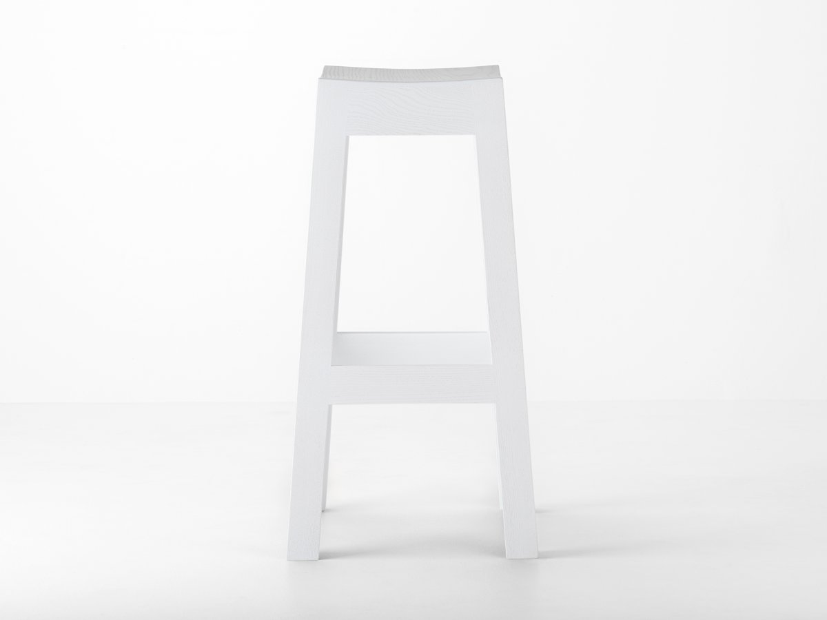 Tabouret de bar blanc et bois RAL9010 - Wak
