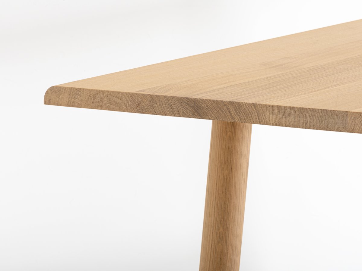 Table sur-mesure en bois massif et métal - plateau épais pratique - Ostal
