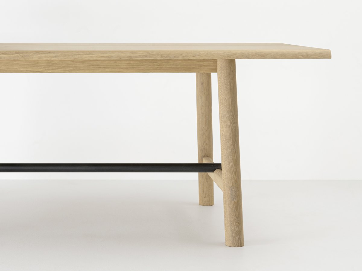 Table en bois et métal sur-mesure pour 6 à 10 personne - Ostal