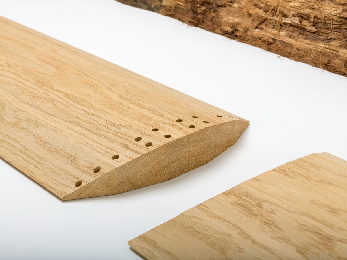Banc design upcyclé avec des dosses de bois - Banc Dendro en chêne