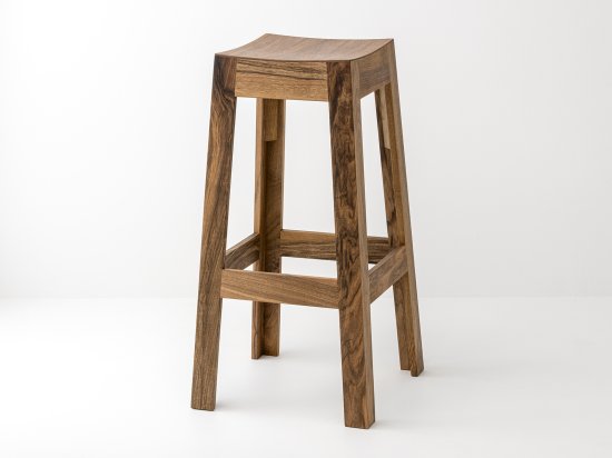 Tabouret de bar Wak en noyer - Bois et design made in France